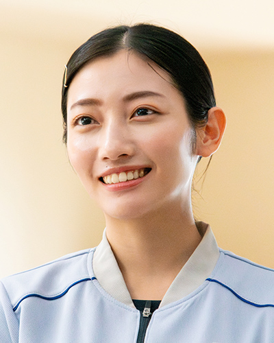 川島鈴遥