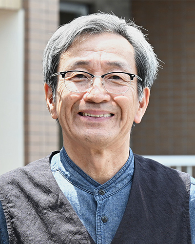 佐戸井けん太